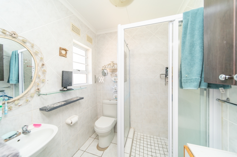 4 Bedroom Property for Sale in Beacon Bay Eastern Cape